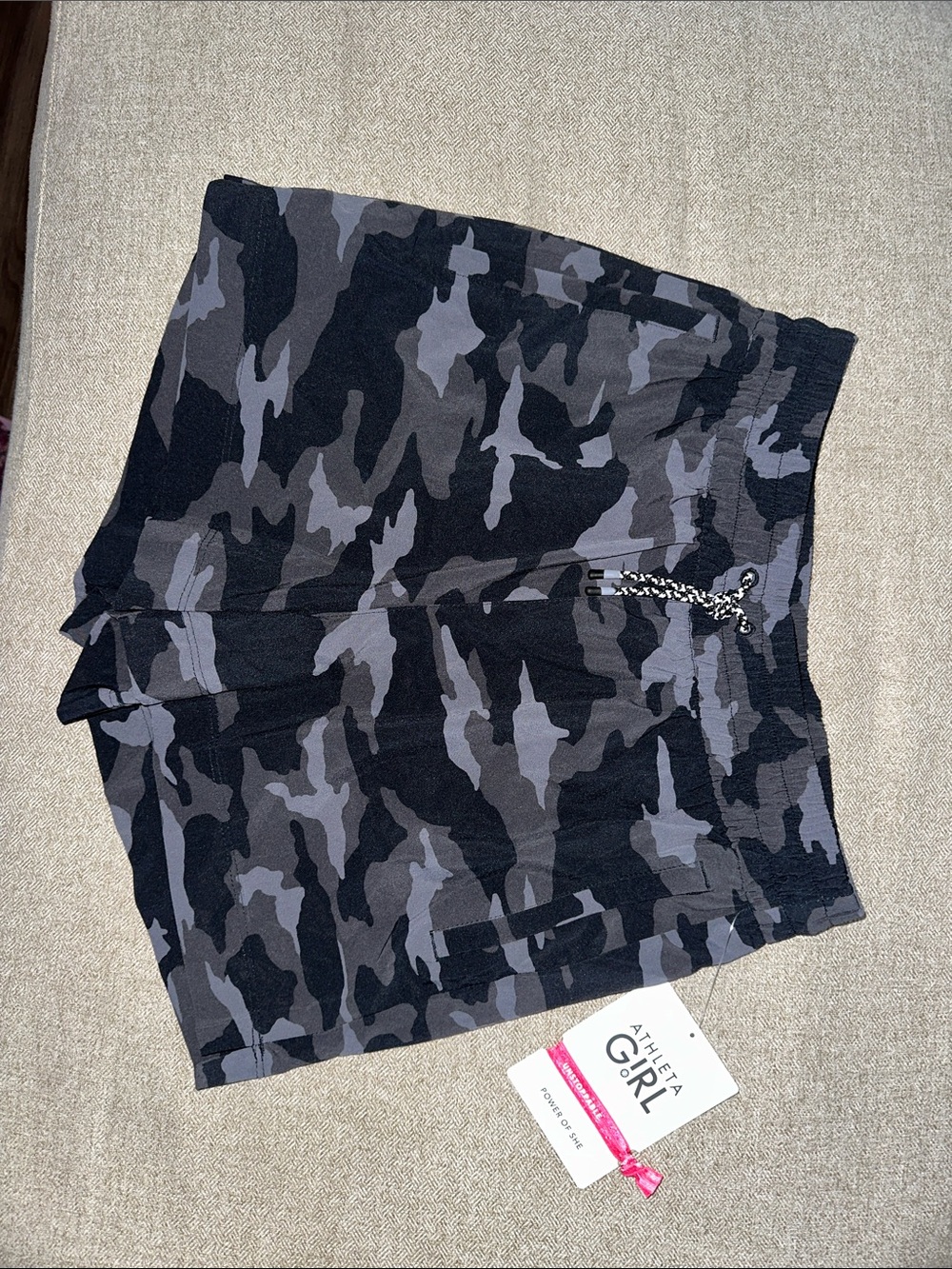 Athleta Men’s Gray Camo Athletic Shorts